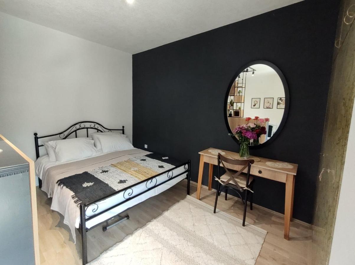 Katerina'S Apartment 比托拉 外观 照片